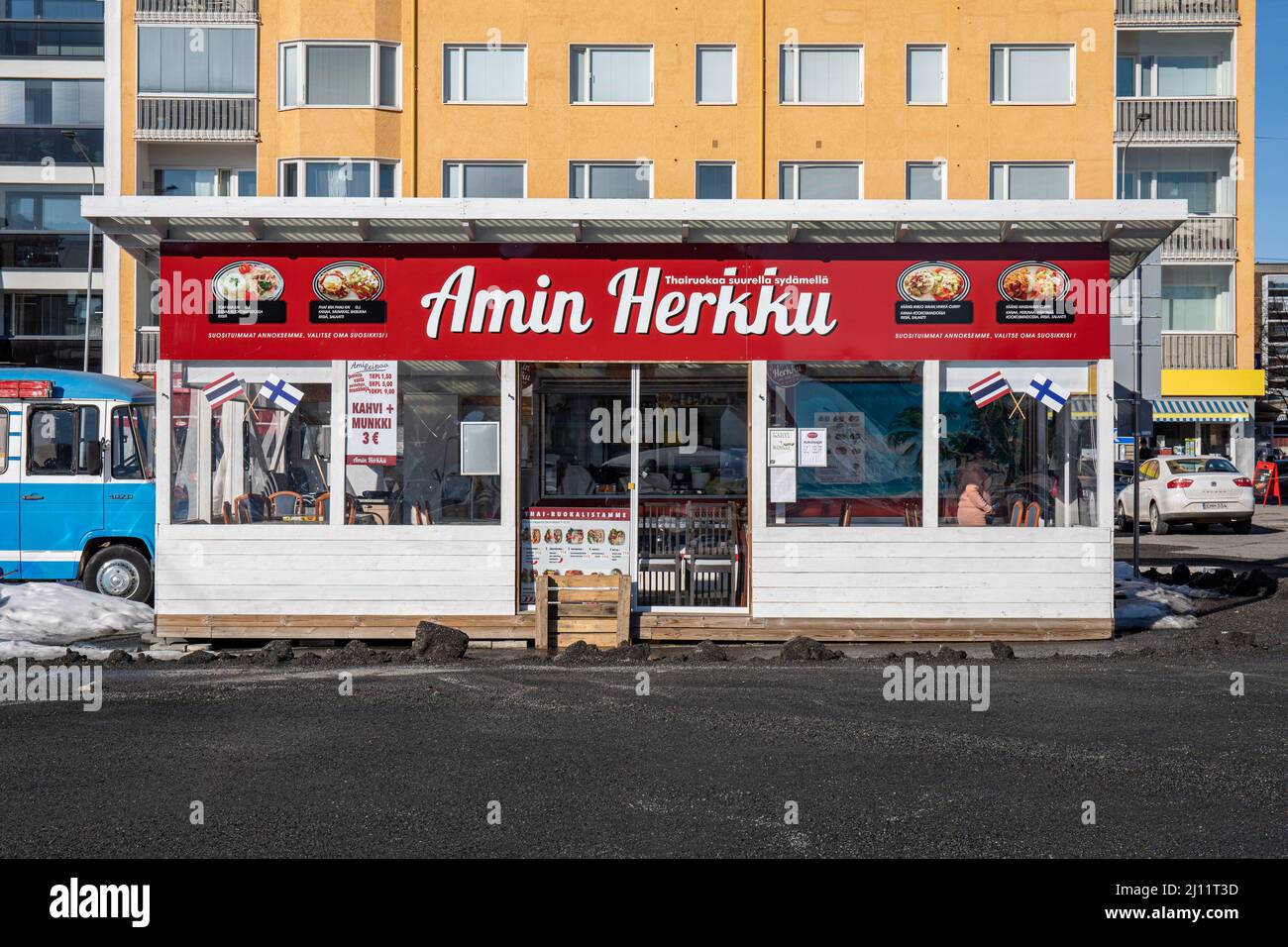 Amin Herkku, eine thailändische Lebensmittelhütte auf dem Tammelan Tori-Marktplatz im Tammela-Viertel von Tampere, Finnland Stockfoto