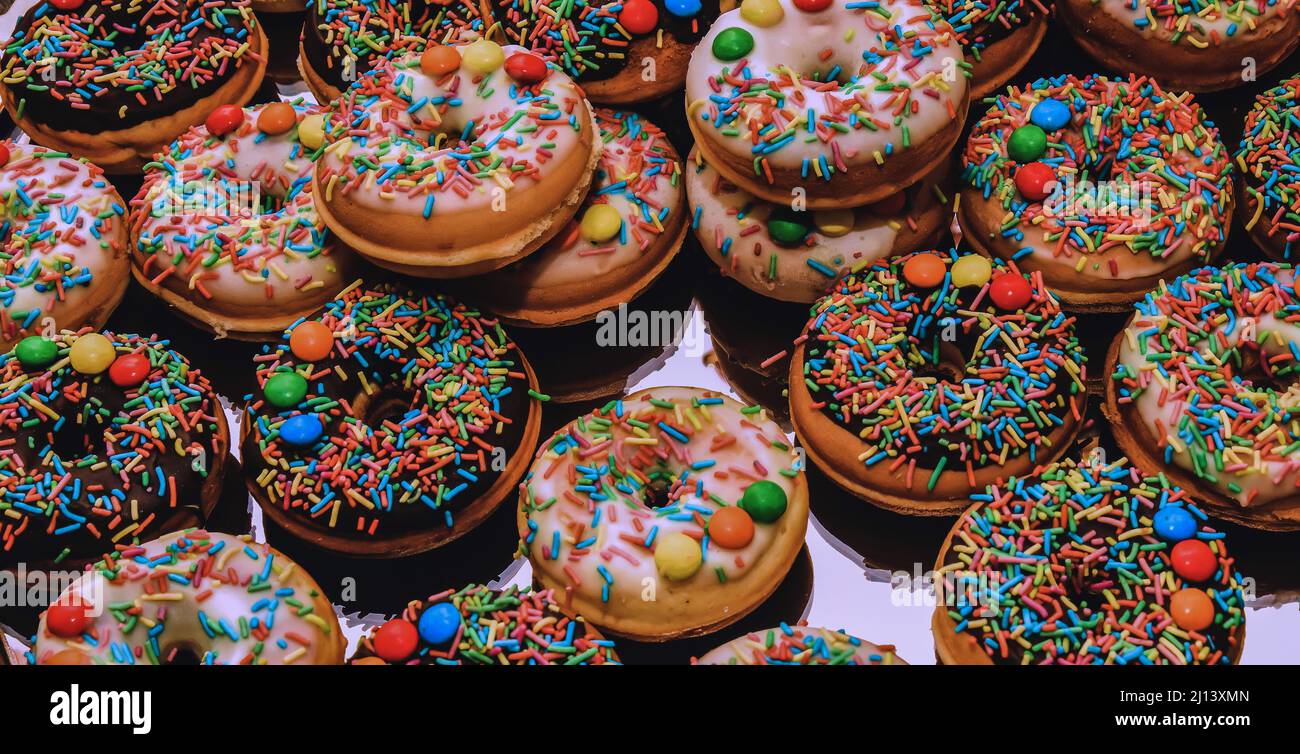 Donut Ungesunde Ernährung Take Out Food Variation Essen Frühstück Süße Lebensmittel Stockfoto