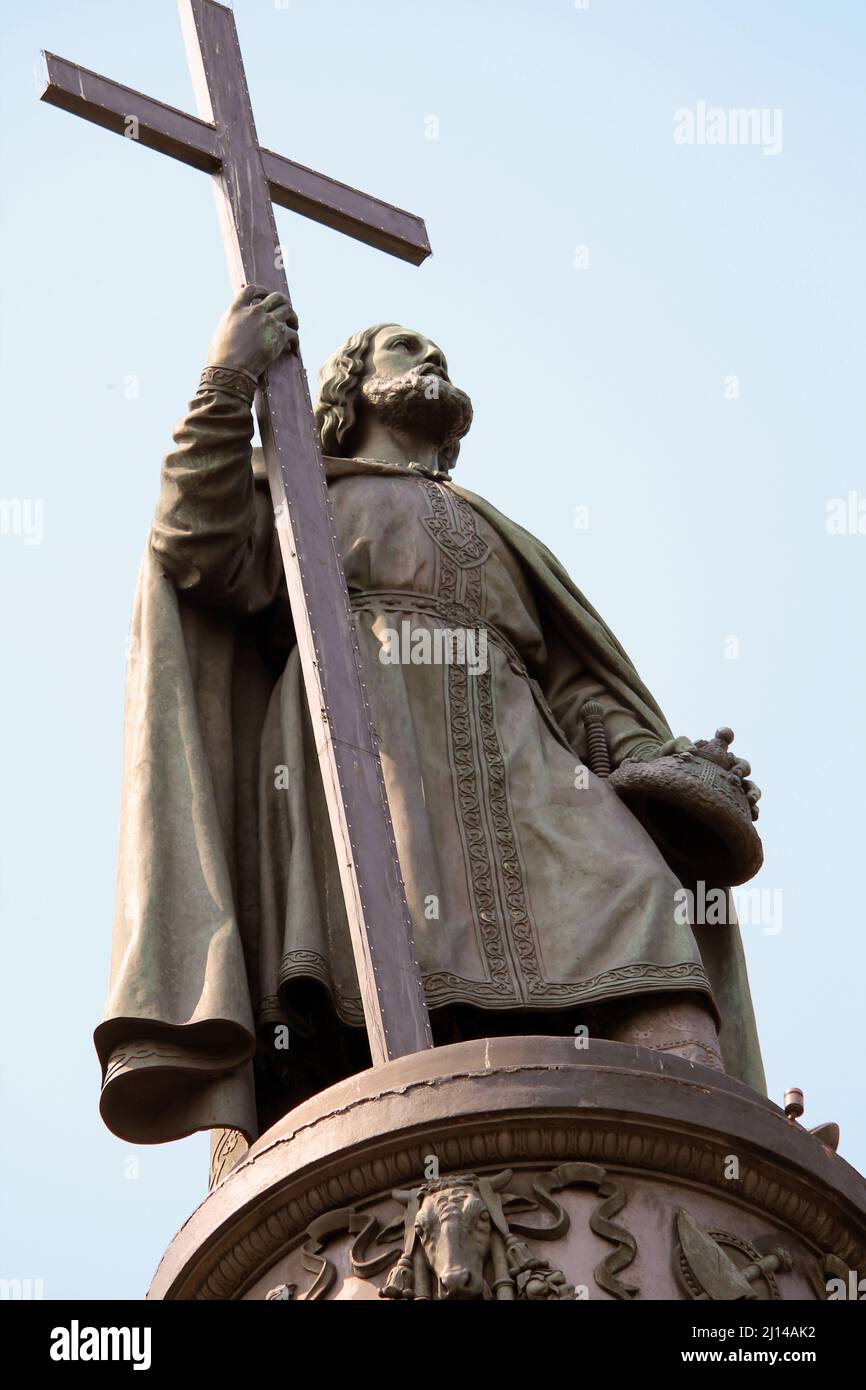 KIEW, UKRAINE - 1. MAI 2011: Es ist ein Denkmal für Prinz Wladimir den Großen, der die alten Slawen taufte. Stockfoto