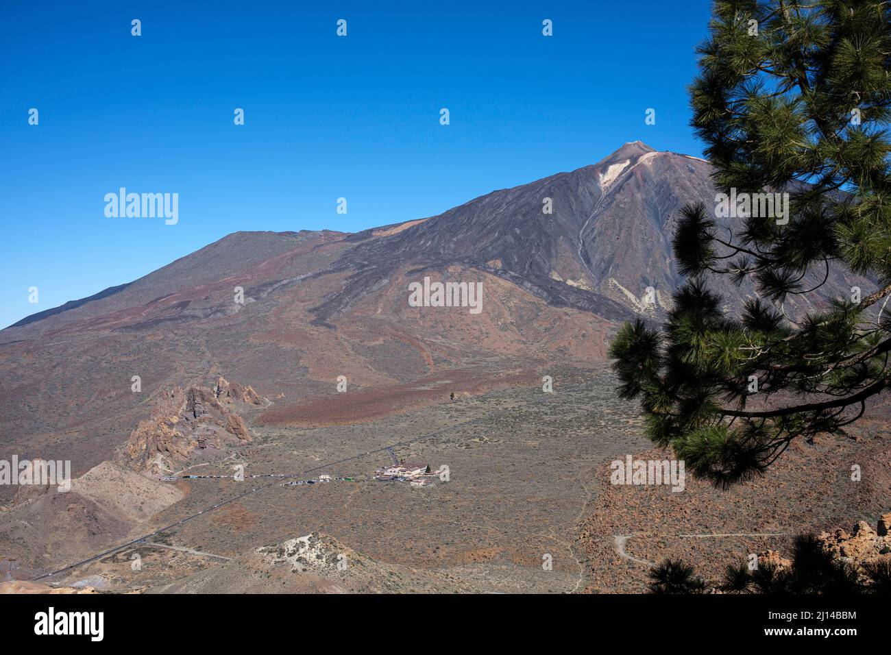 Blick auf den teide vom Aufstieg zum Guajara-Berg im Nationalpark Las Canadas del Teide, Teneriffa, Kanarische Inseln, Spanien Stockfoto