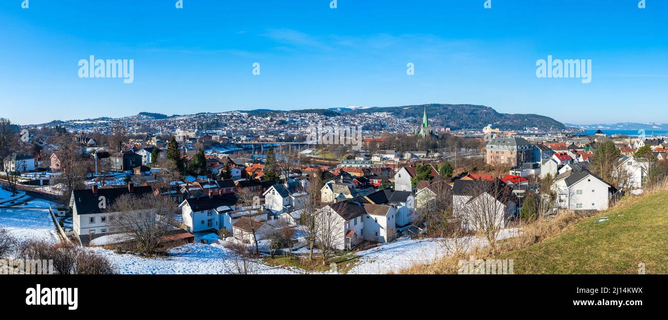 Panorama-Luftaufnahme des Trondheim, der drittbevölkerungsreichsten Gemeinde Norwegens Stockfoto