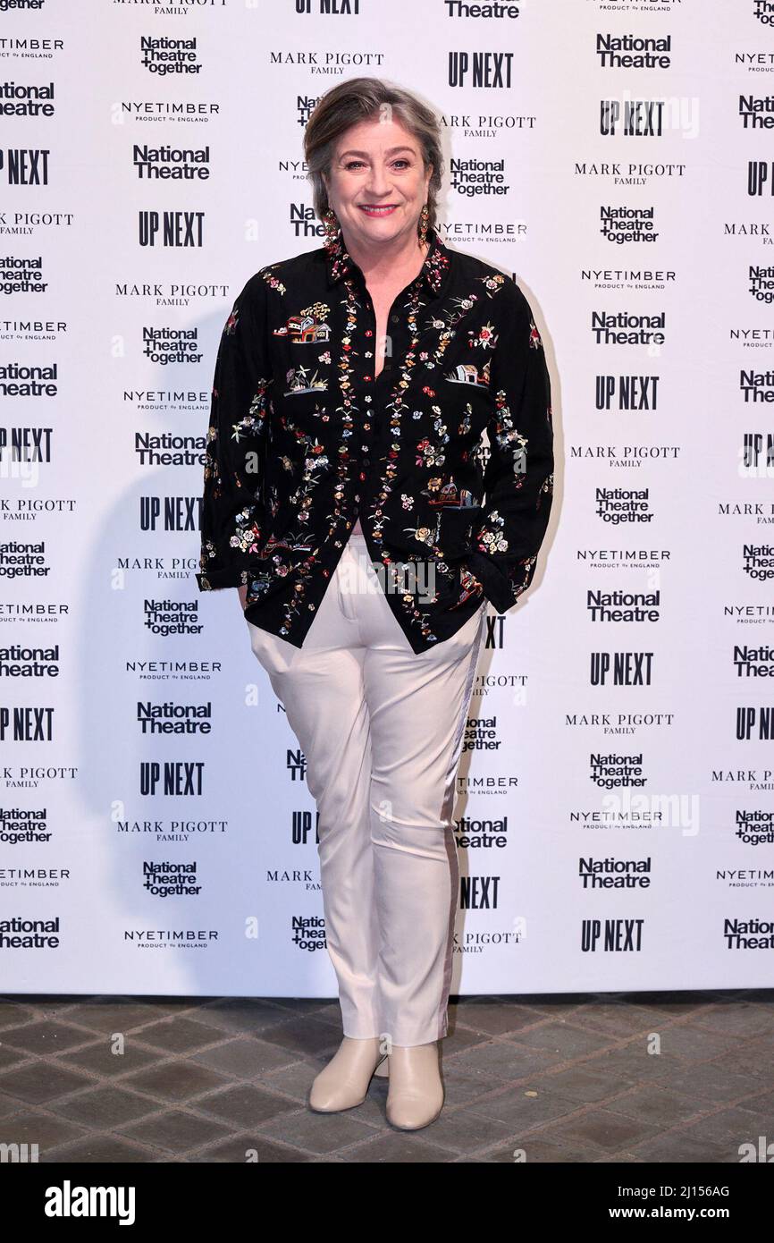 London, Vereinigtes Königreich . 22 März, 2022 . Caroline Quentin besucht die National Theatre Up Next Gala im National Theatre Southbank Credit: Alan D West/Alamy Live News Stockfoto