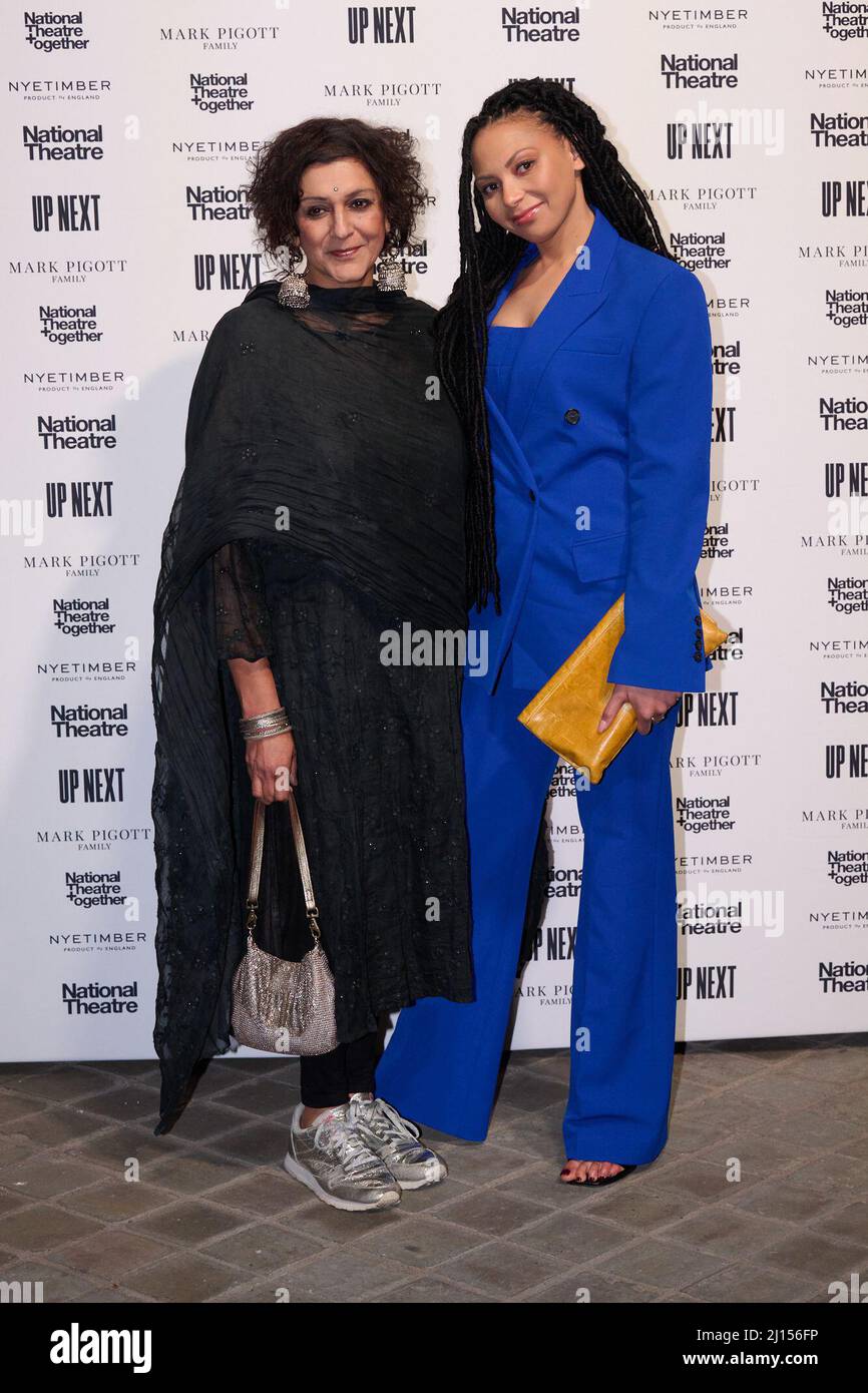 London, Vereinigtes Königreich . 22 März, 2022 . Meera Syal und Lois Chimimba besuchen die National Theatre Up Next Gala im National Theatre Southbank Credit: Alan D West/Alamy Live News Stockfoto