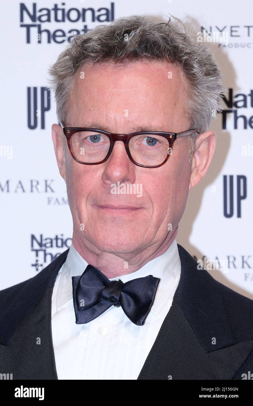 London, Vereinigtes Königreich . 22 März, 2022 . Leslie Manville besucht die National Theatre Up Next Gala im National Theatre Southbank Credit: Alan D West/Alamy Live News Stockfoto