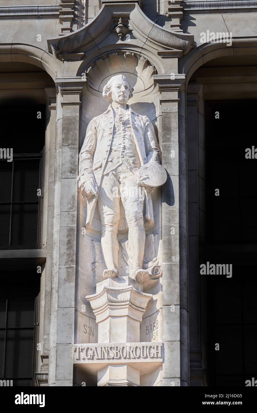 Statue von Thomas Gainsborough an der Vorderwand des Victoria and Albert Museums, London, England. Stockfoto