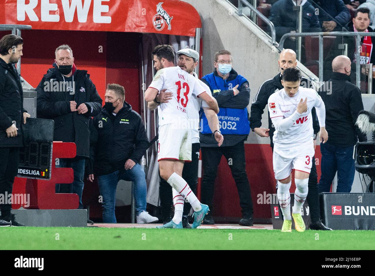 Köln, RheinEnergieStadion, 20.03.22: Trainber Steffen Baumgart bei der Auswechselung von Mark Uth (Köln) im Spiel der 1.Bundesliga 1.FC Köln gegen Boruss Stockfoto