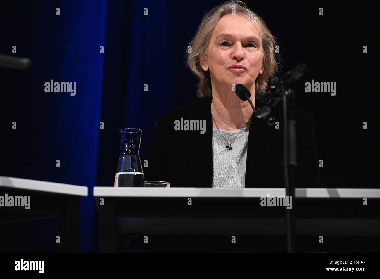 Köln, Deutschland. 22. März 2022. Die Schriftstellerin und Journalistin Elke Heidenreich auf dem internationalen literaturfestival lit.Cologne. Quelle: Horst Galuschka/dpa/Alamy Live News Stockfoto