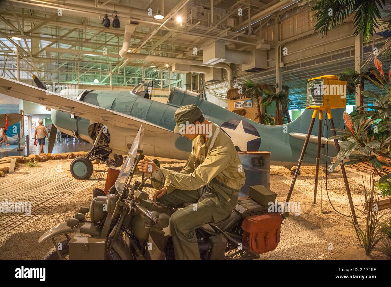 Honolulu, Oahu, Hawaii, Vereinigte Staaten - August 2016: Amerikanische Marine auf Motorrad Grumman F4F-3 Wildcat Fighter von 1942 der Pearl Harbor Aviation Stockfoto
