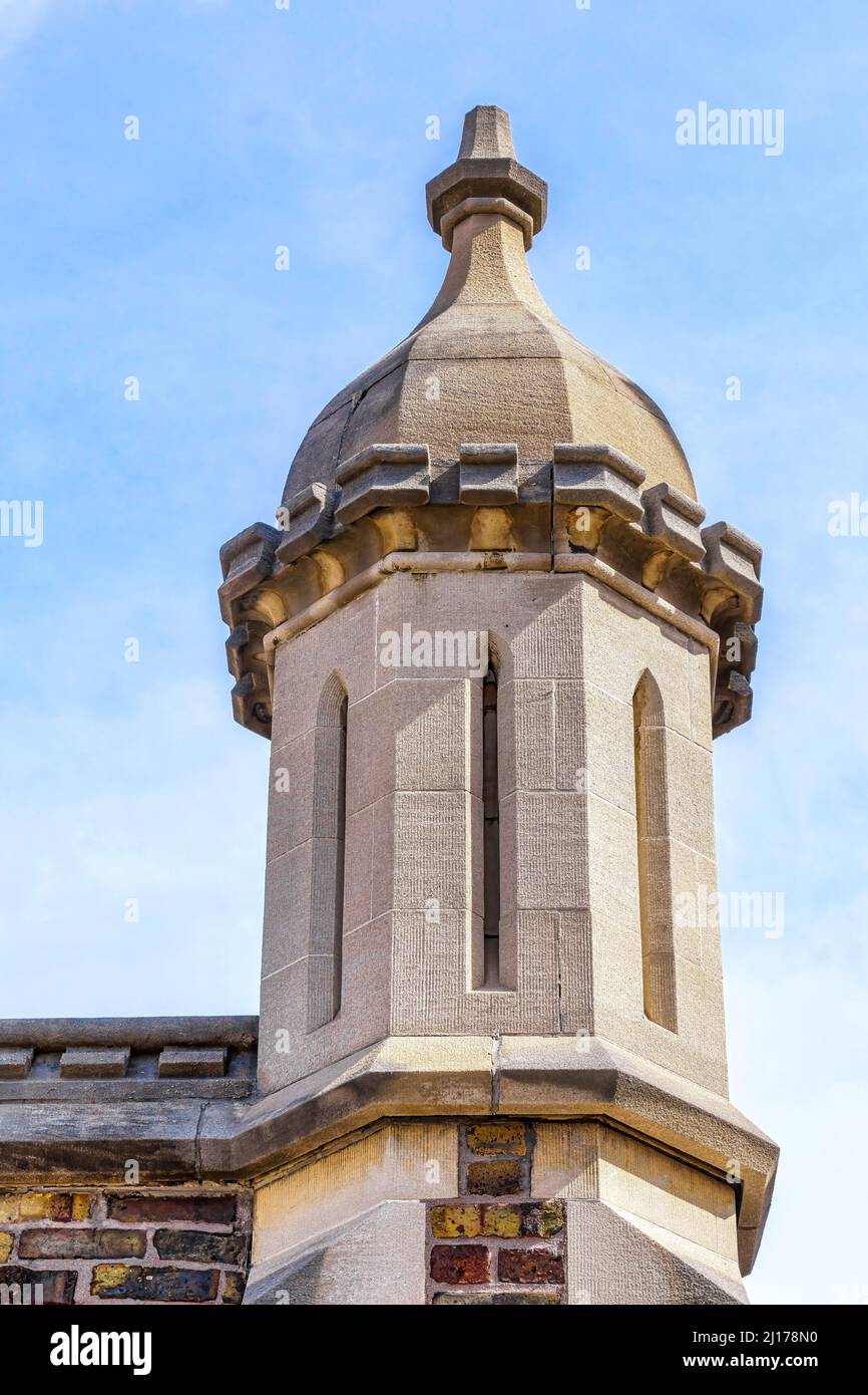 Laterale Architektur dekorative Säule am Eingang in den Mount Pleasant Friedhof, der eine National Historic Site von Kanada ist Stockfoto