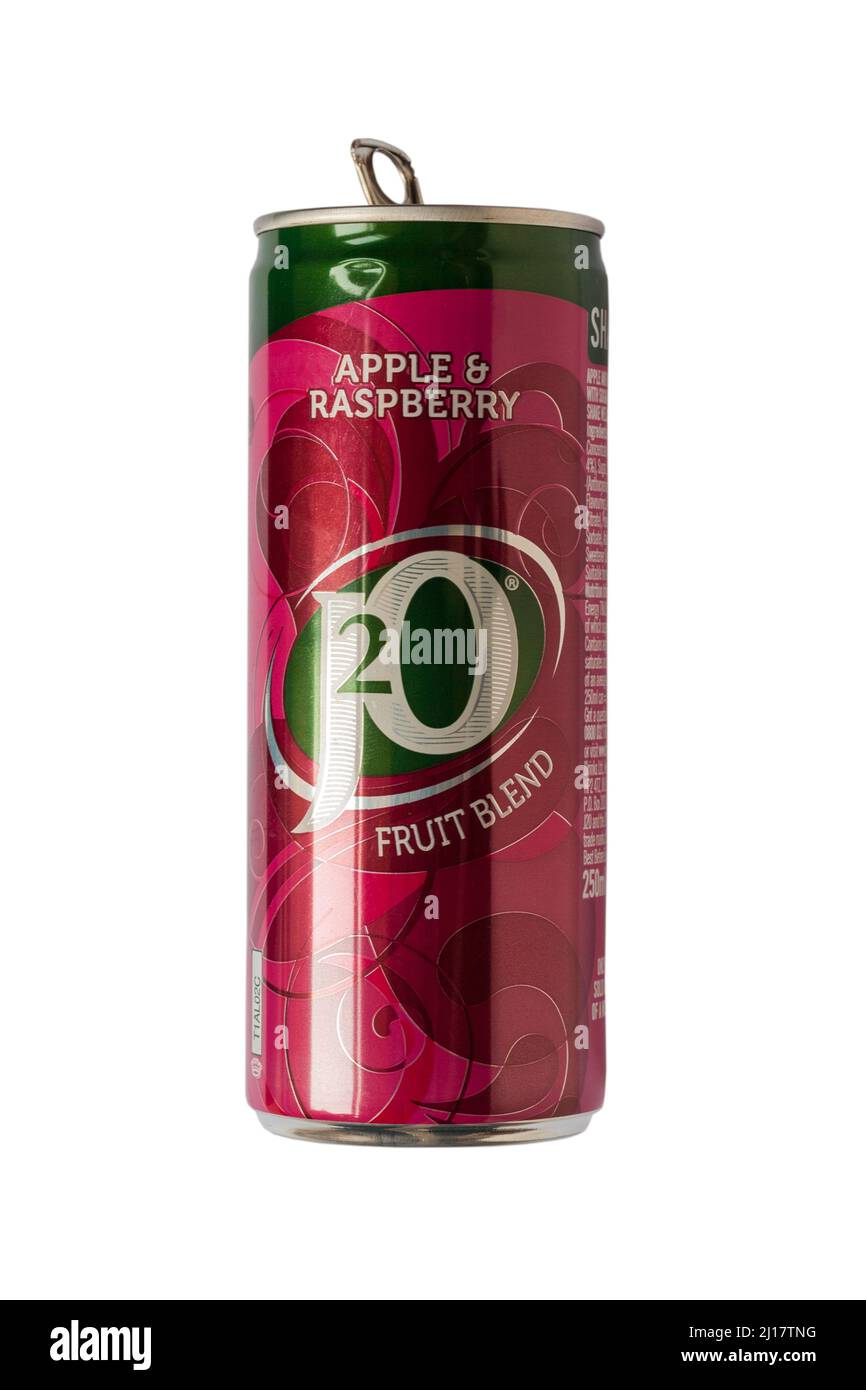Dose Apple & Raspberry J2O Fruit Blend Softdrink isoliert auf weißem Hintergrund Stockfoto