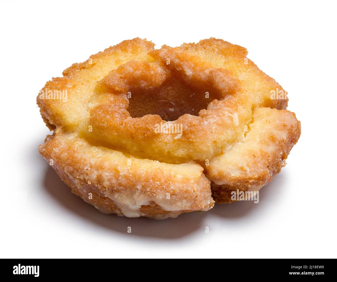 Old Fashion Cake Donut Auf Weiß Geschnitten. Stockfoto