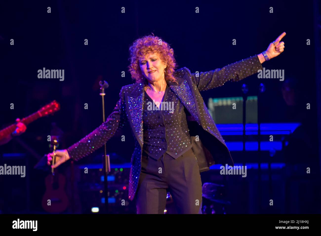 Rom, Italien. 21. März 2022. Fiorella Mannoia „LA VERSIONE DI FIORELLA TOUR 2022“ Auditorium Parco della Musica Rom, Italien (Foto: Roberto Bettacchi/Pacific Press/Sipa USA) Quelle: SIPA USA/Alamy Live News Stockfoto