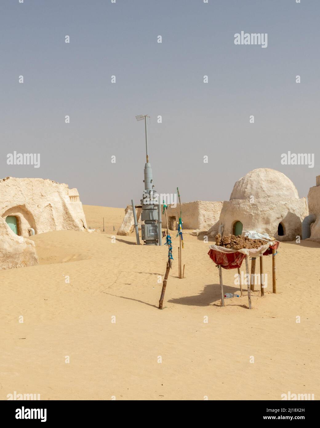 Mos Espa, Tatooine. Der Drehtisch für den Star Wars-Film steht immer noch in der tunesischen Wüste in der Nähe von Tozeur. Stockfoto