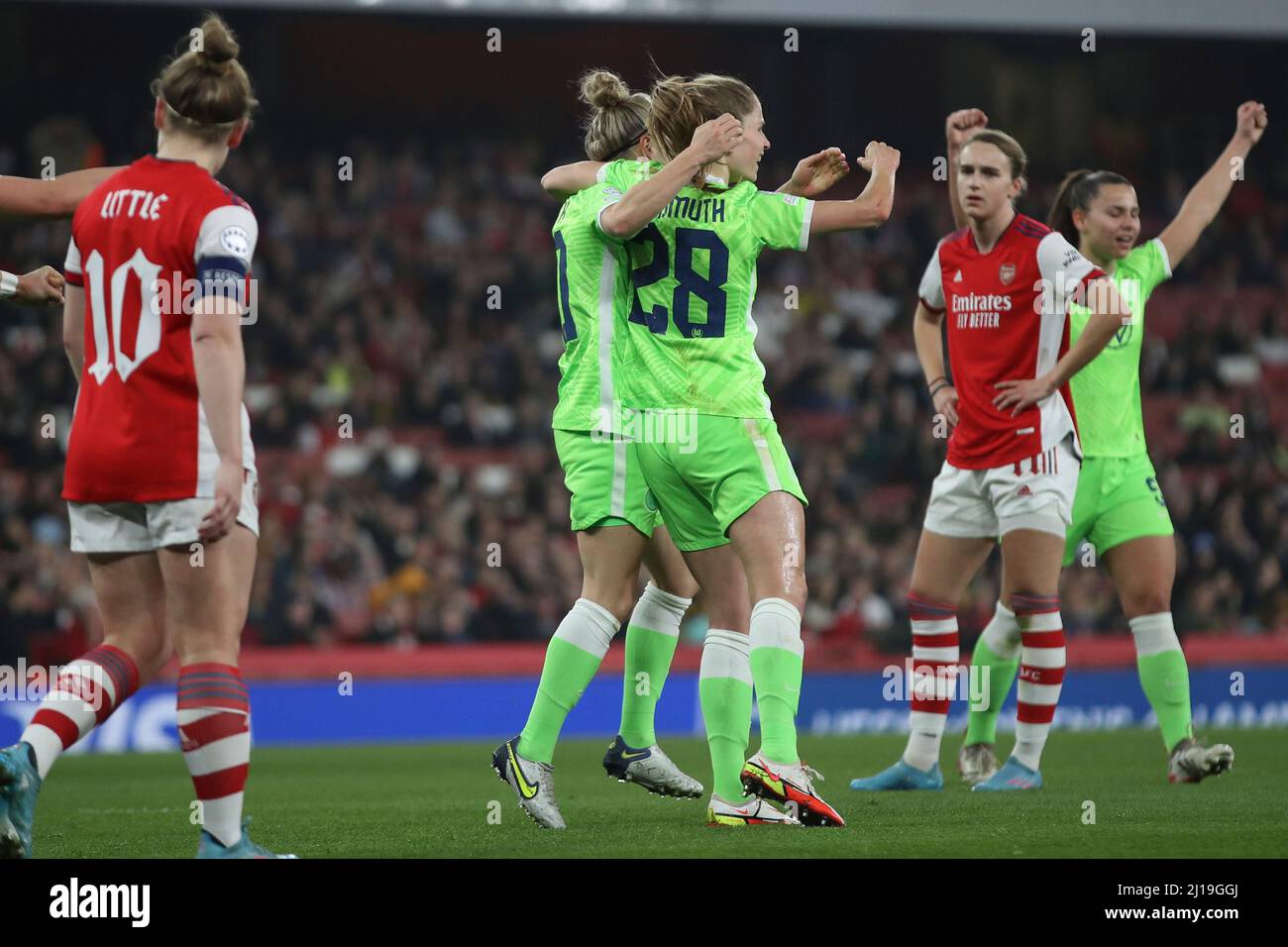 London, Großbritannien. 23.. März 2022.Tabea Wabmuth von der VfL Wolfsburg Women feiert ihr Tor beim UEFA Womens Champions League Quarter Final zwischen Arsenal und VFL Wolfsburg am Mittwoch, 23.. März 2022, im Emirates Stadium, London. (Kredit: Tom West | MI News) Kredit: MI Nachrichten & Sport /Alamy Live News Stockfoto