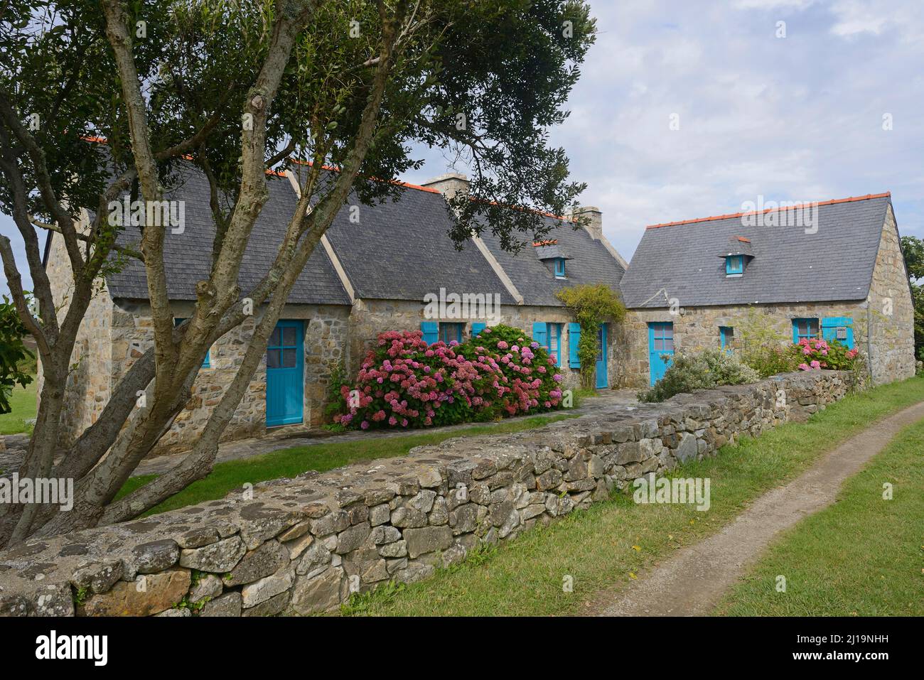 Alte bretonische Häuser, Halbinsel Crozon, Bretagne, Frankreich Stockfoto