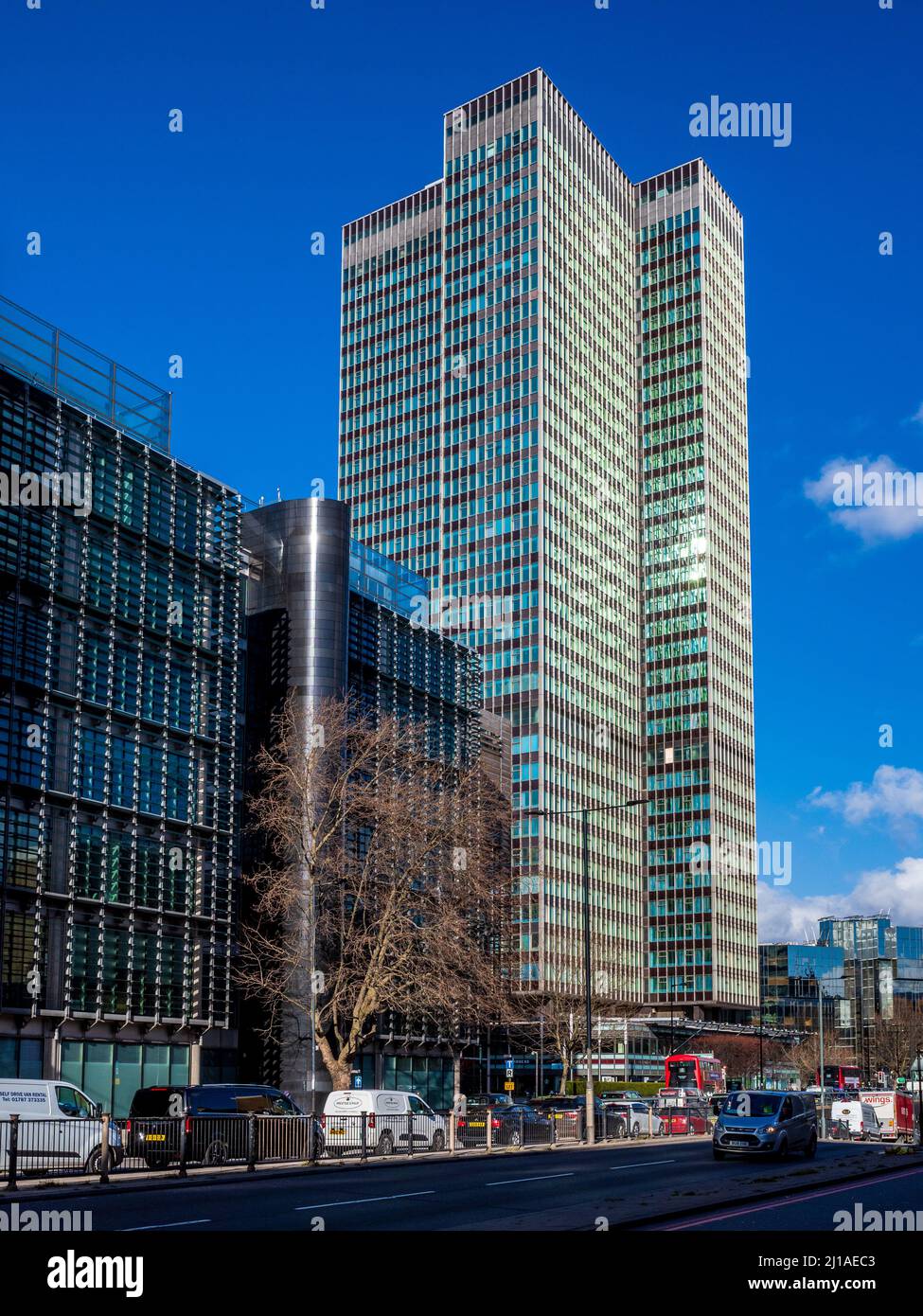 Euston Tower London: 36-stöckiger Hochhausblock im internationalen Stil an der Euston Road im Zentrum von London. Architekten Sidney Kaye Eric Firmin & Partners 1970. Stockfoto