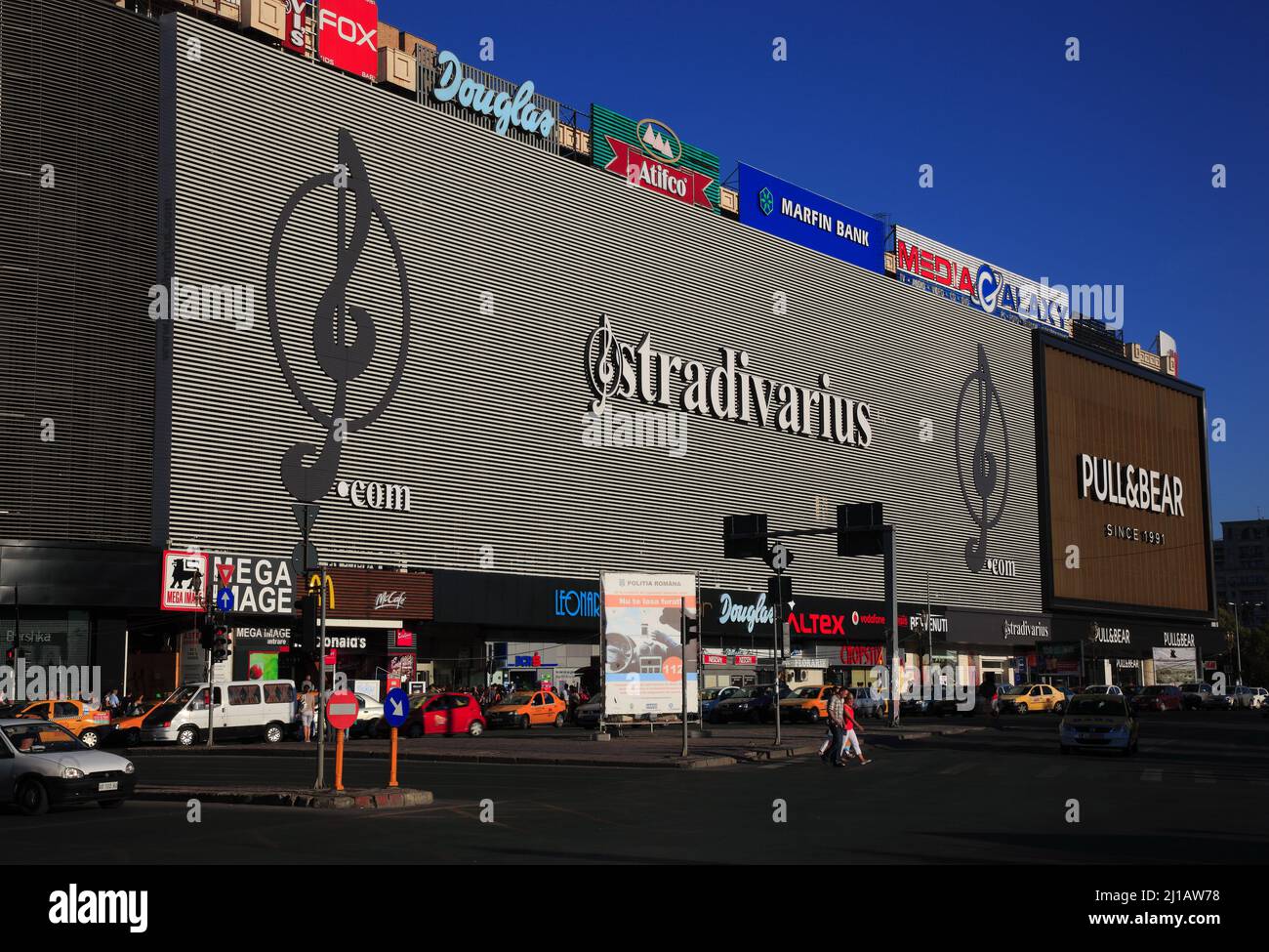 Einkaufszentrum Bershka, Bukarest, Rumänien / Bershka Einkaufszentrum, Bukarest, Rumänien (Aufnahmedatum kann abweichen) Stockfoto