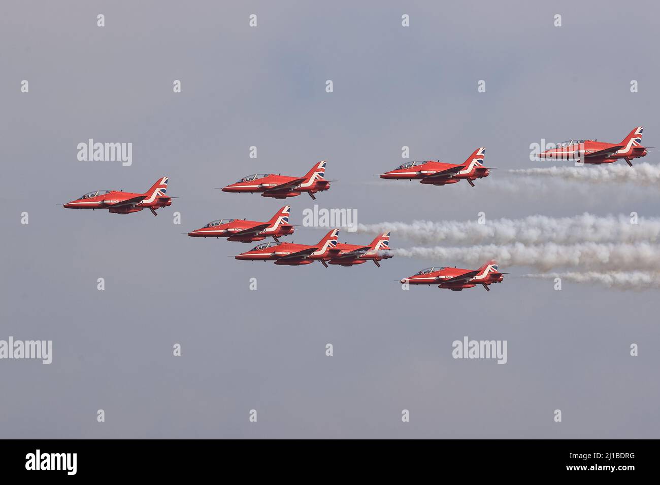 Die Red Arrows feilen über RAF Leeming als Teil der 100 Squadron Auflösung bei RAF Leeming Stockfoto