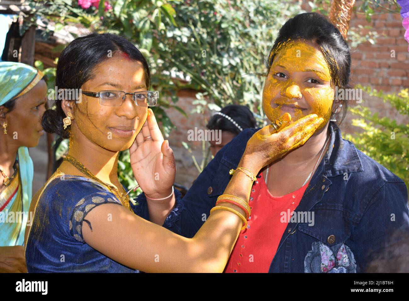 fotoshooting zur haldi-Zeremonie Stockfoto