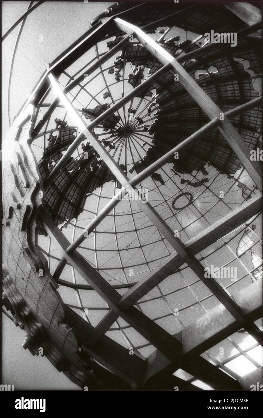 Nahaufnahme der Globe-Skulptur von Unisphere im Flushing Meadows Corona Park, Queens, erstellt für die Weltausstellung 1964, New York City, New York, USA Stockfoto