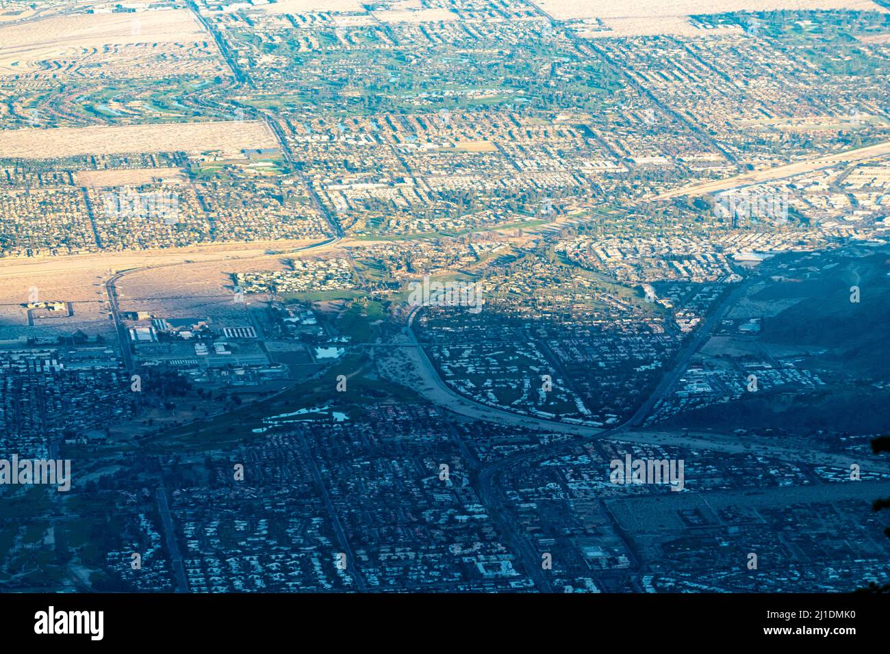 Luftaufnahme der Wüstenlandschaft in Palm Springs, Kalifornien Stockfoto