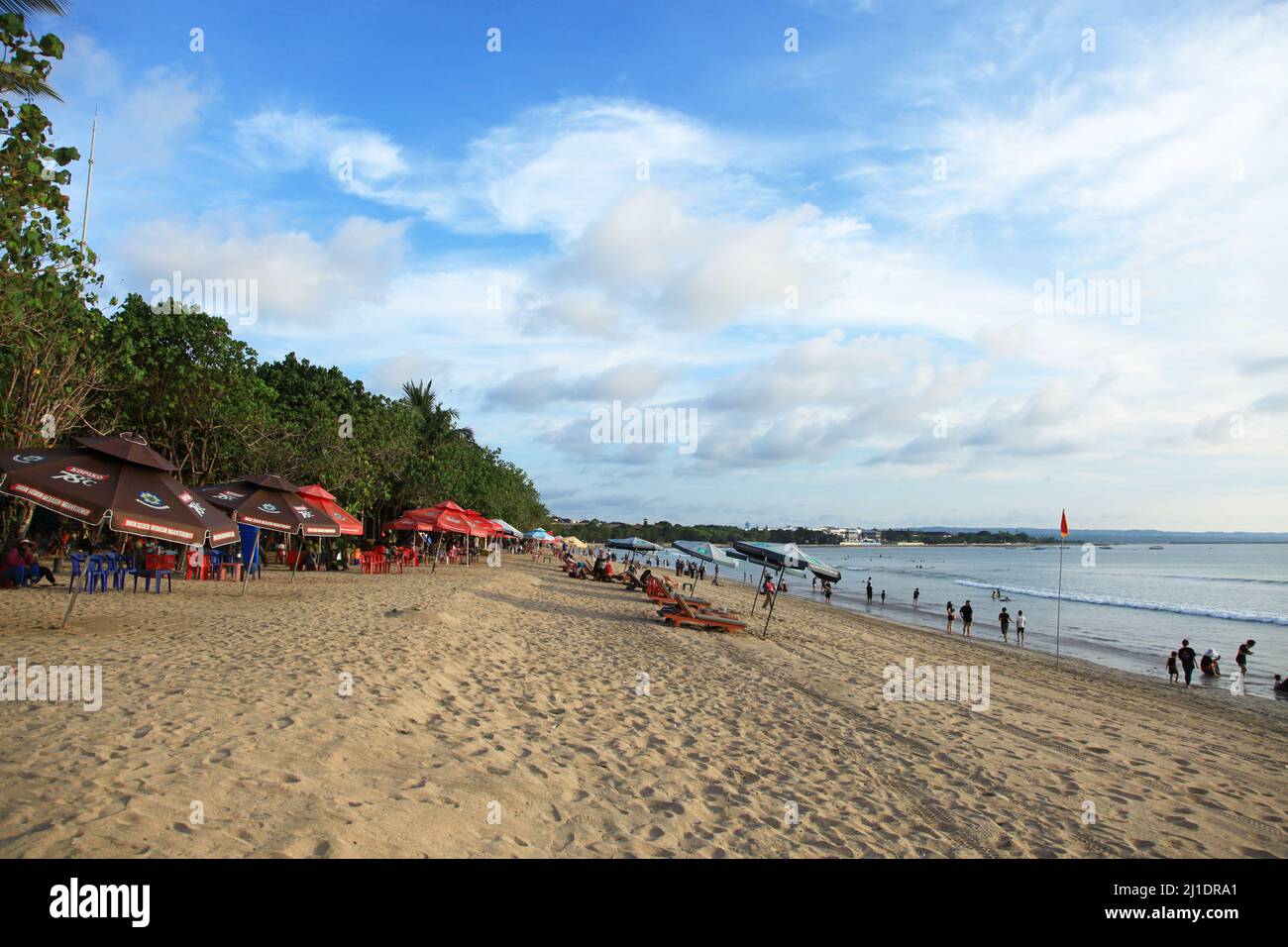 Kuta Beach in Bali, Indonesien im März 2022. Stockfoto