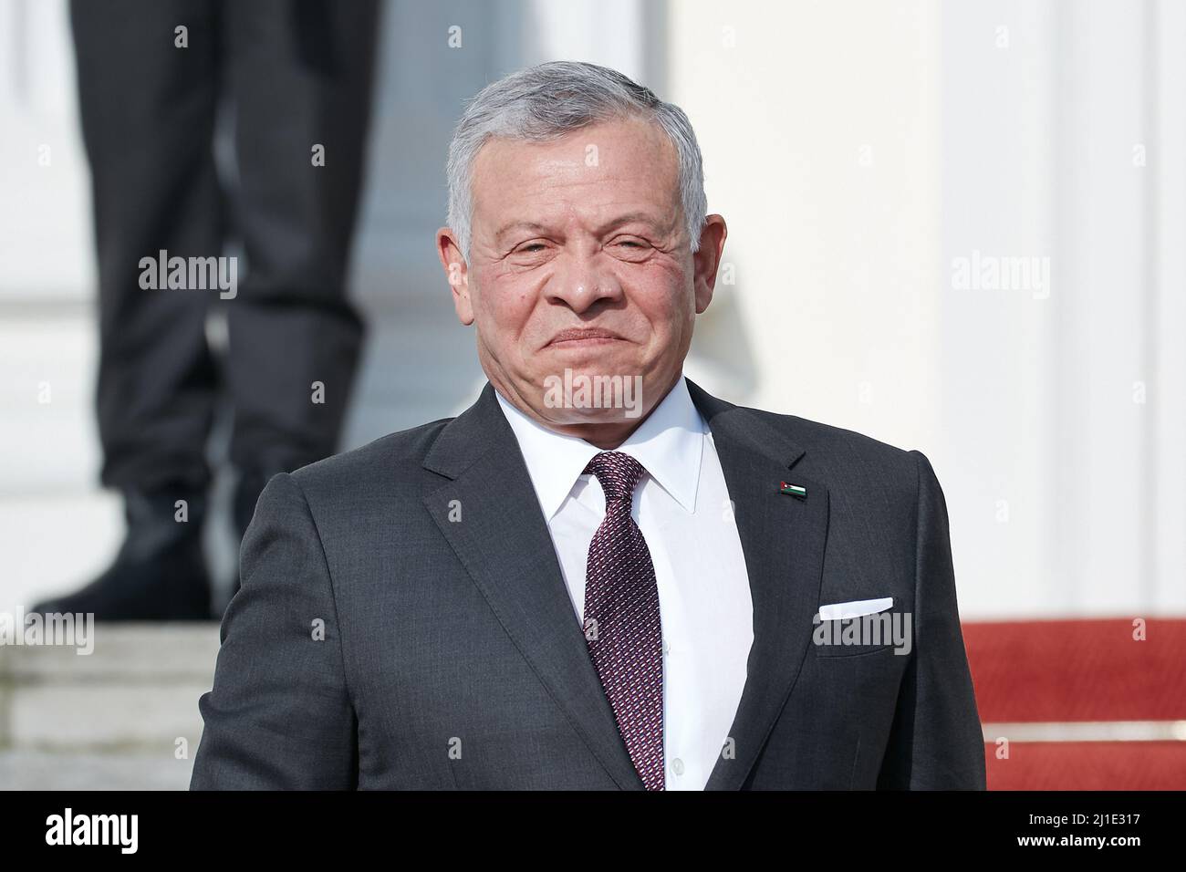 15.03.2022, Deutschland, Berlin, Berlin - Abdullah II. Bin Al-Hussein, König des Haschemitischen Königreichs Jordanien vor dem Bellevue-Palast. 00R220315D011CA Stockfoto