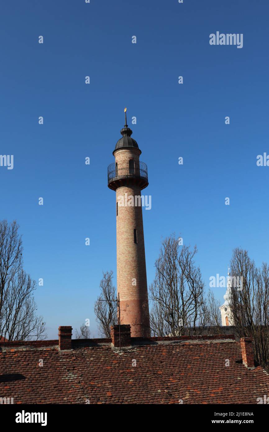 Satu Mare Romania Feuerwehrturm im Herbst-Frühling Stockfoto