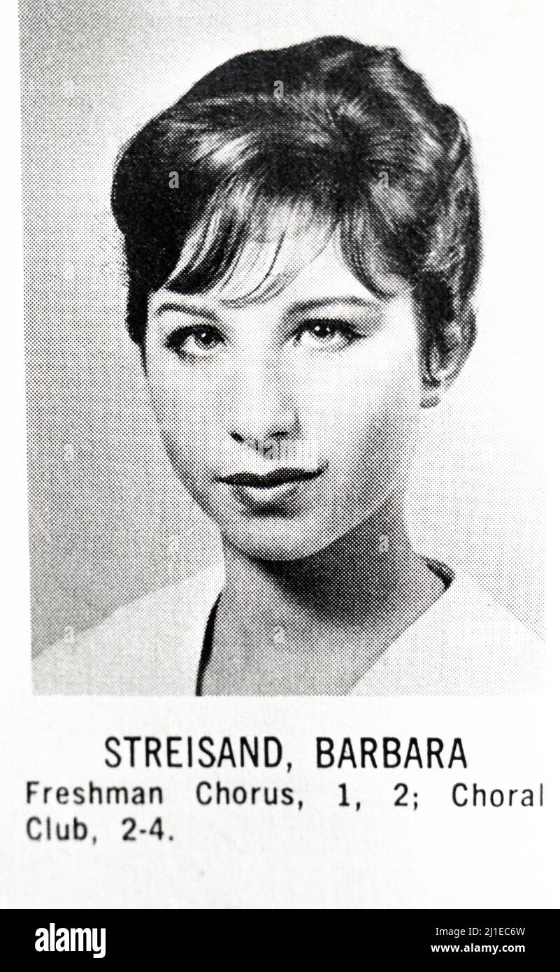 Ein Jahrbuch-Foto von Barbara Streisand aus dem Jahr 1959. Sie besuchte die Erasmus Hall High School in Brooklyn, New York Stockfoto