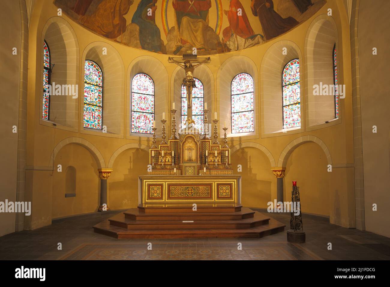 Seitenschiff der Basilika St. Castor in Koblenz, Rheinland-Pfalz, Deutschland Stockfoto