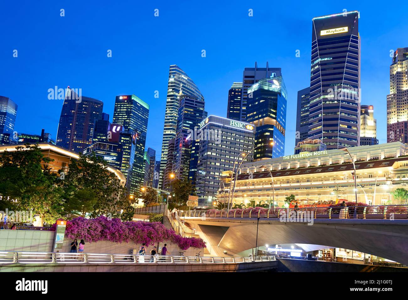Singapur. Marina Bay. Business Financial District bei Sonnenuntergang Stockfoto