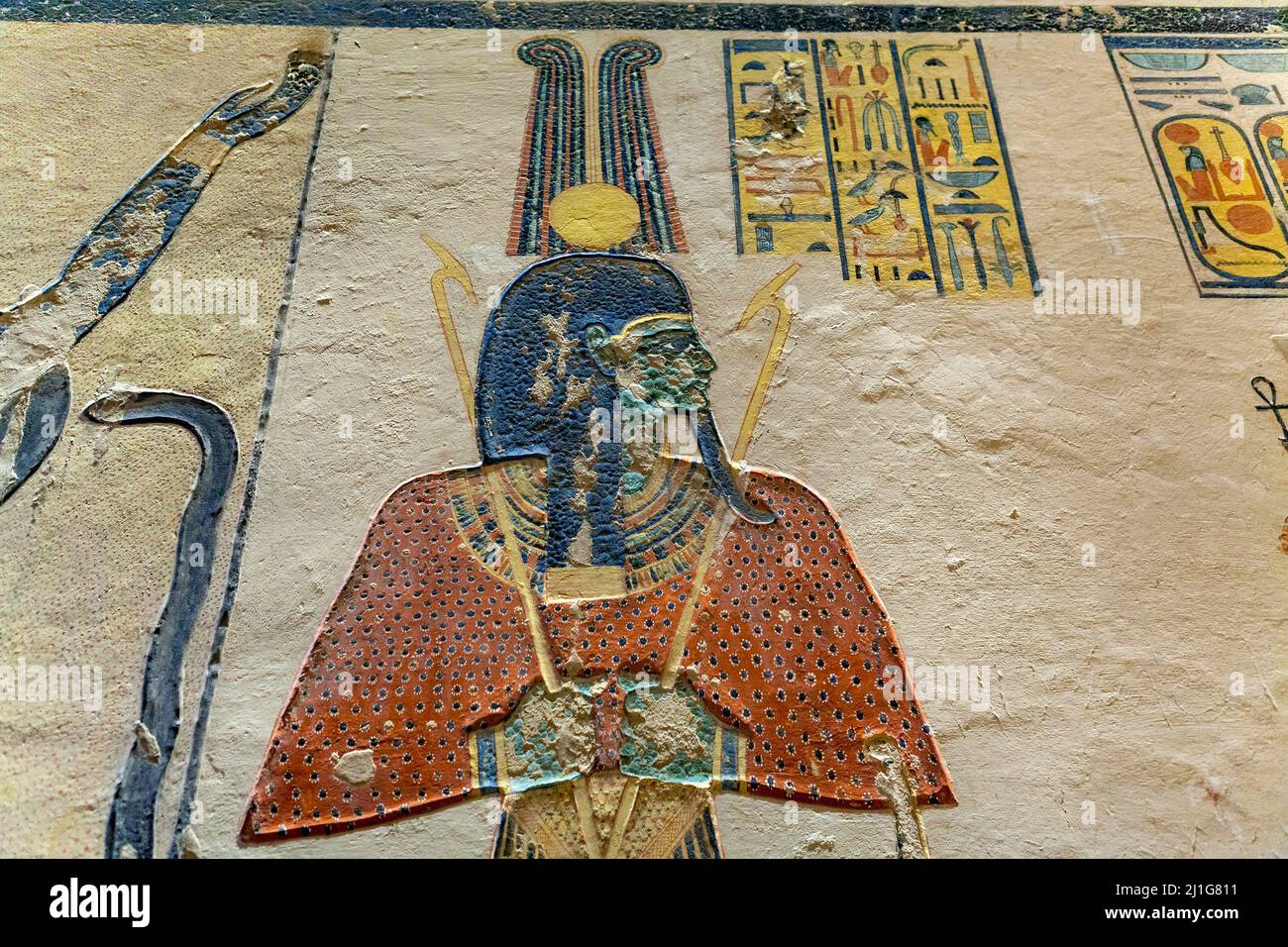 Die Gottheit Ptah empfängt ein Angebot im Grab von Ramesses IX, KV6, im Tal der Könige Stockfoto
