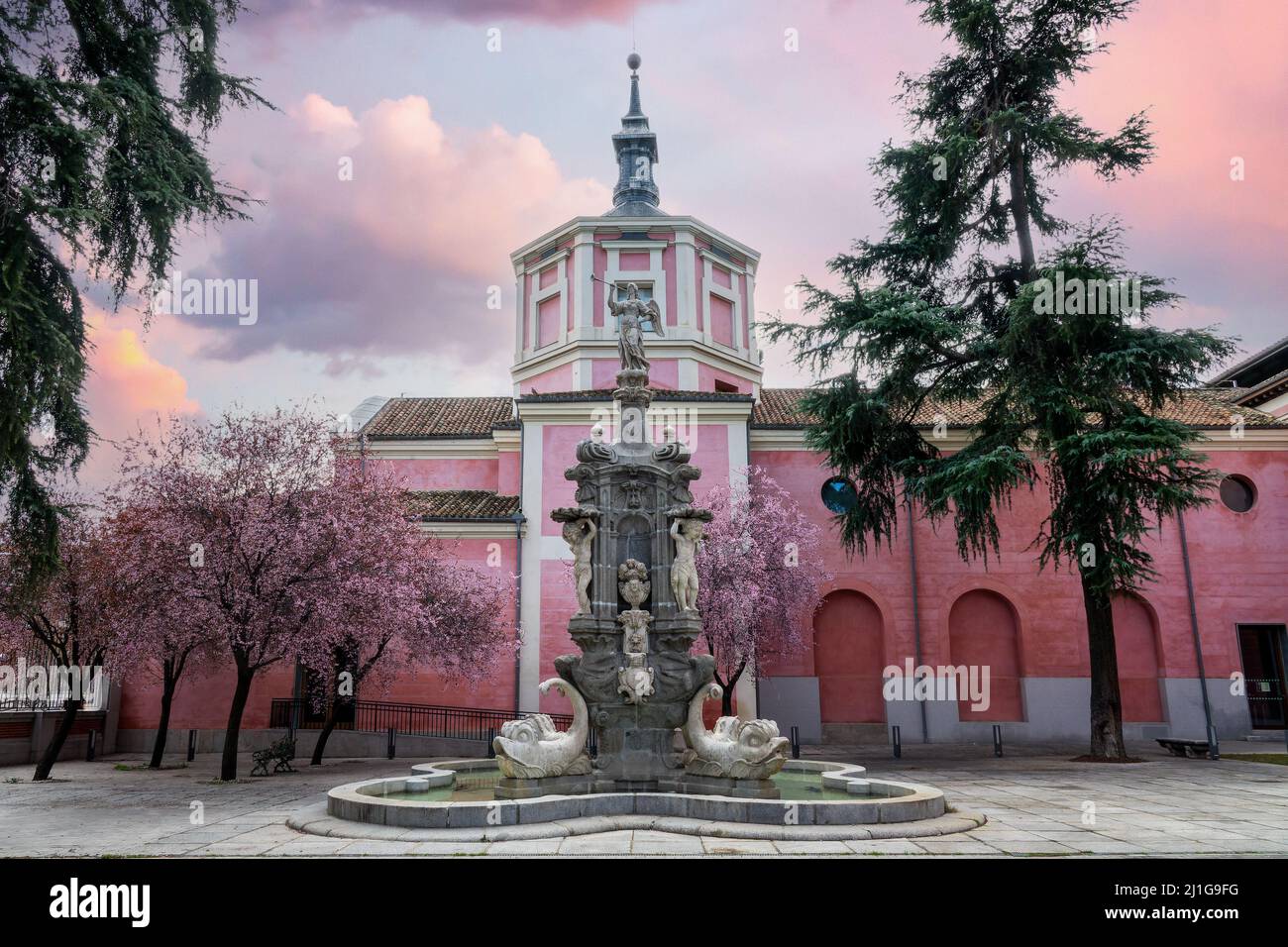 Geschichtsmuseum in Madrid, Spanien im Frühling bei Sonnenuntergang Stockfoto