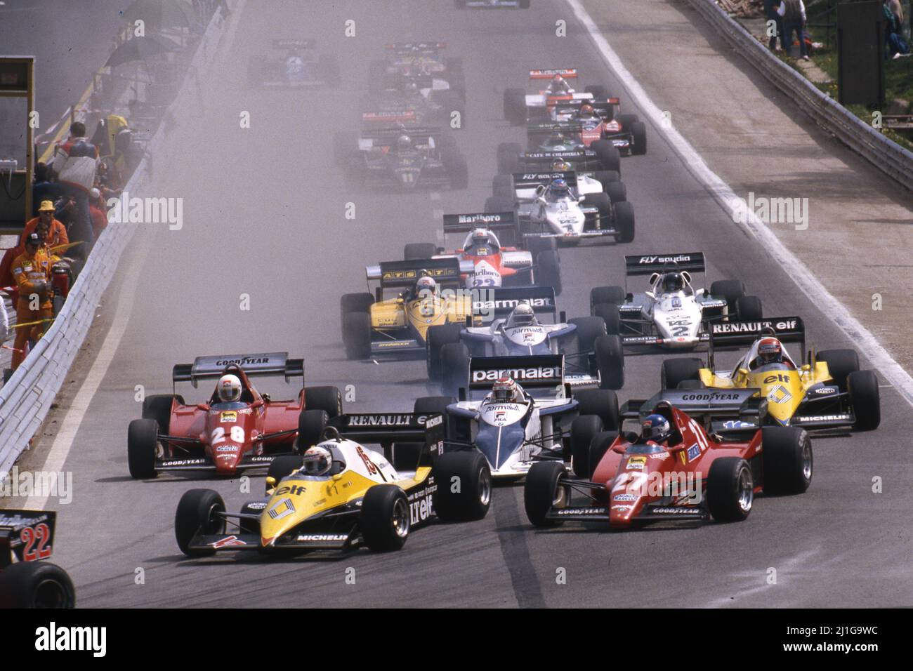 Alain Prost (FRA), Renault RE40 1., führt Patrick Tambay (FRA) und Rene Arnoux (FRA) an, beide Ferrari 126C3, Eddie Cheever (USA), Renault RE40 Stockfoto