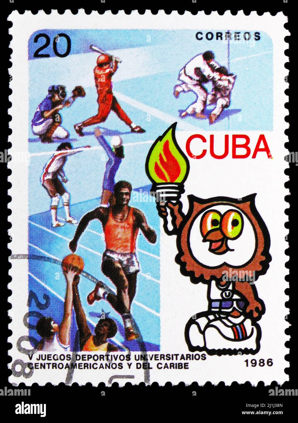 MOSKAU, RUSSLAND - 12. MÄRZ 2022: Die in Kuba gedruckte Briefmarke zeigt das Mittelamerikanische und karibische Hochschulsportfestival, um 1986 Stockfoto