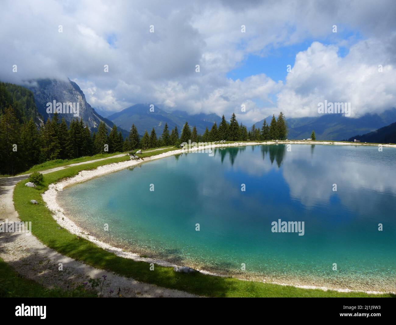 Zugspitz Arena Mit Ehrwalder Almsee, Tirol, Österreich Stockfoto