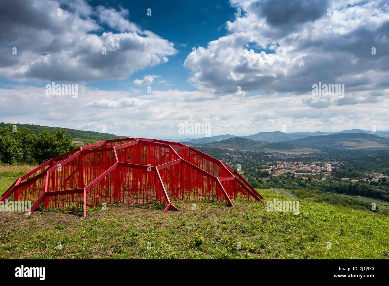 Horizons Kunst und Natur in Sancy 2021. Lavaarbeiten von Nicolas Grun und Pierre Laurent, Puy de Dome, Auvergne Rhone Alpes, Frankreich Stockfoto