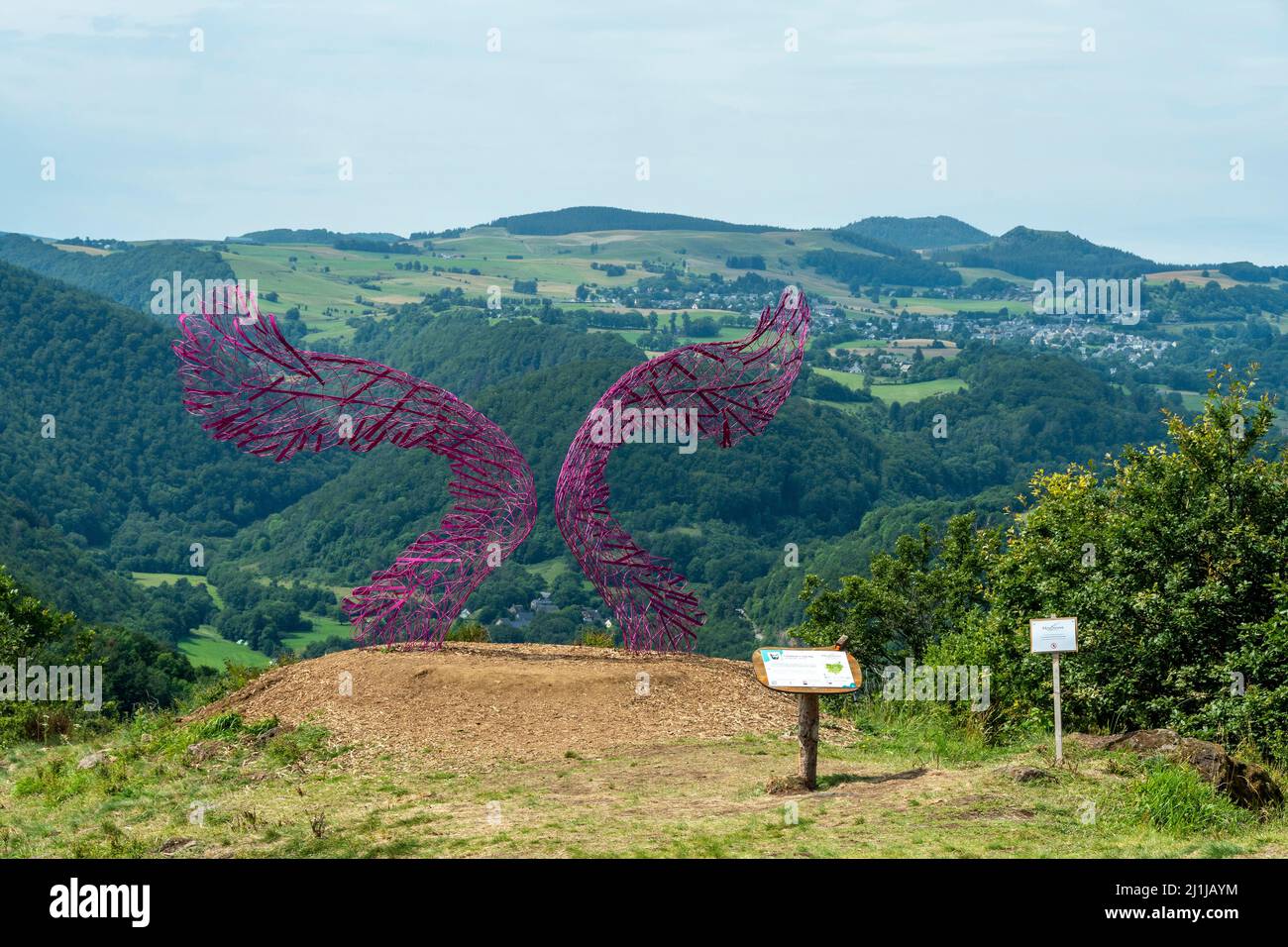 Horizons Kunst und Natur in Sancy 2021. Ich glaube, ich kann fliegen Arbeit von Gleb Dusavitskiy, Puy de Dome, Auvergne Rhone Alpes, Frankreich Stockfoto