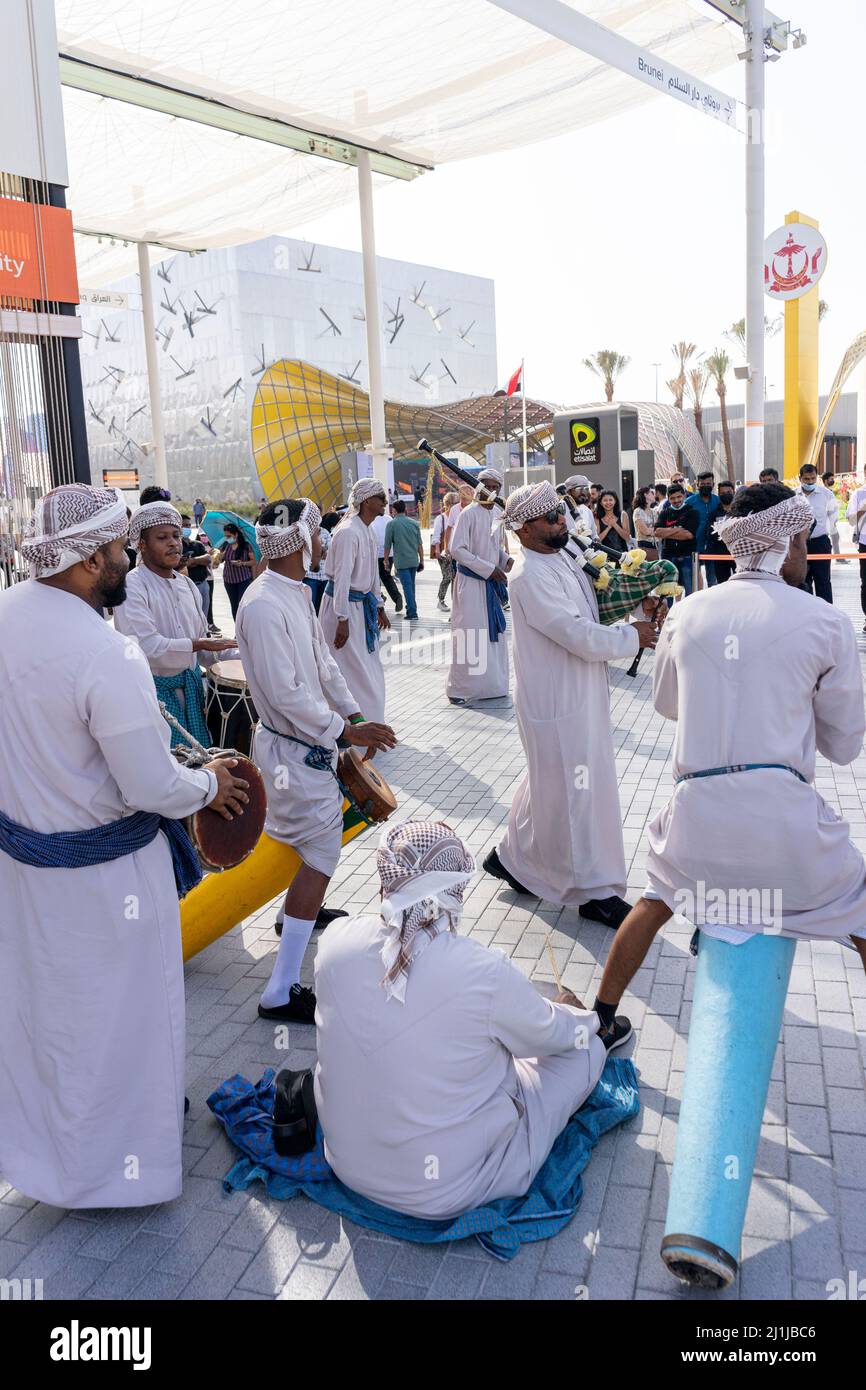 Khaleeji Band präsentiert sich auf der Expo 2020 in Dubai Stockfoto