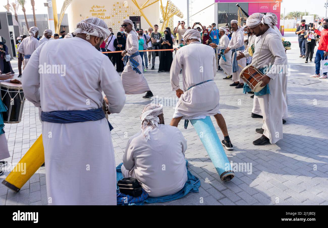 Khaleeji Band präsentiert sich auf der Expo 2020 in Dubai Stockfoto