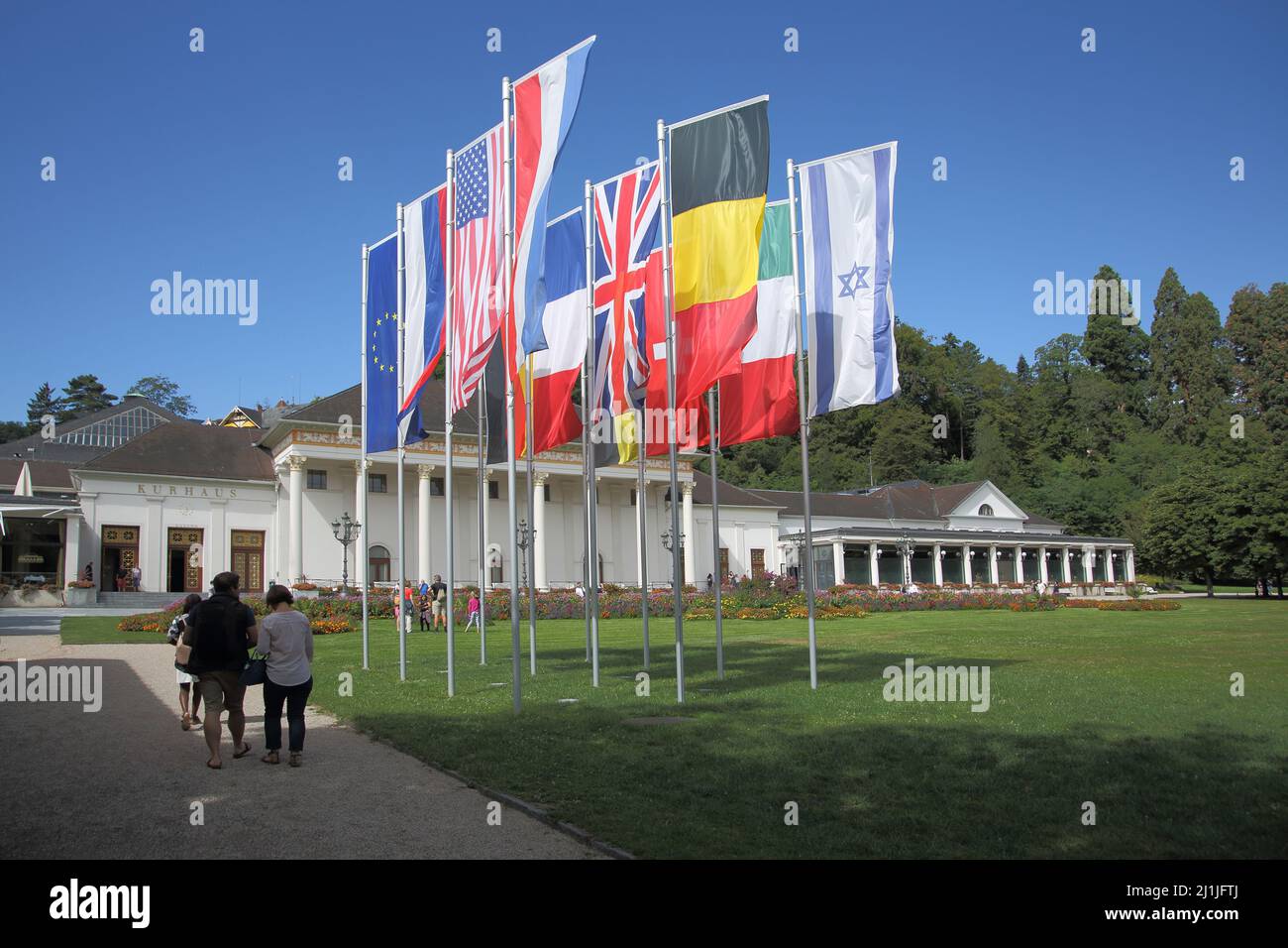 Nationalflaggen im Kurhaus in Baden-Baden, Baden-Württemberg, Deutschland Stockfoto