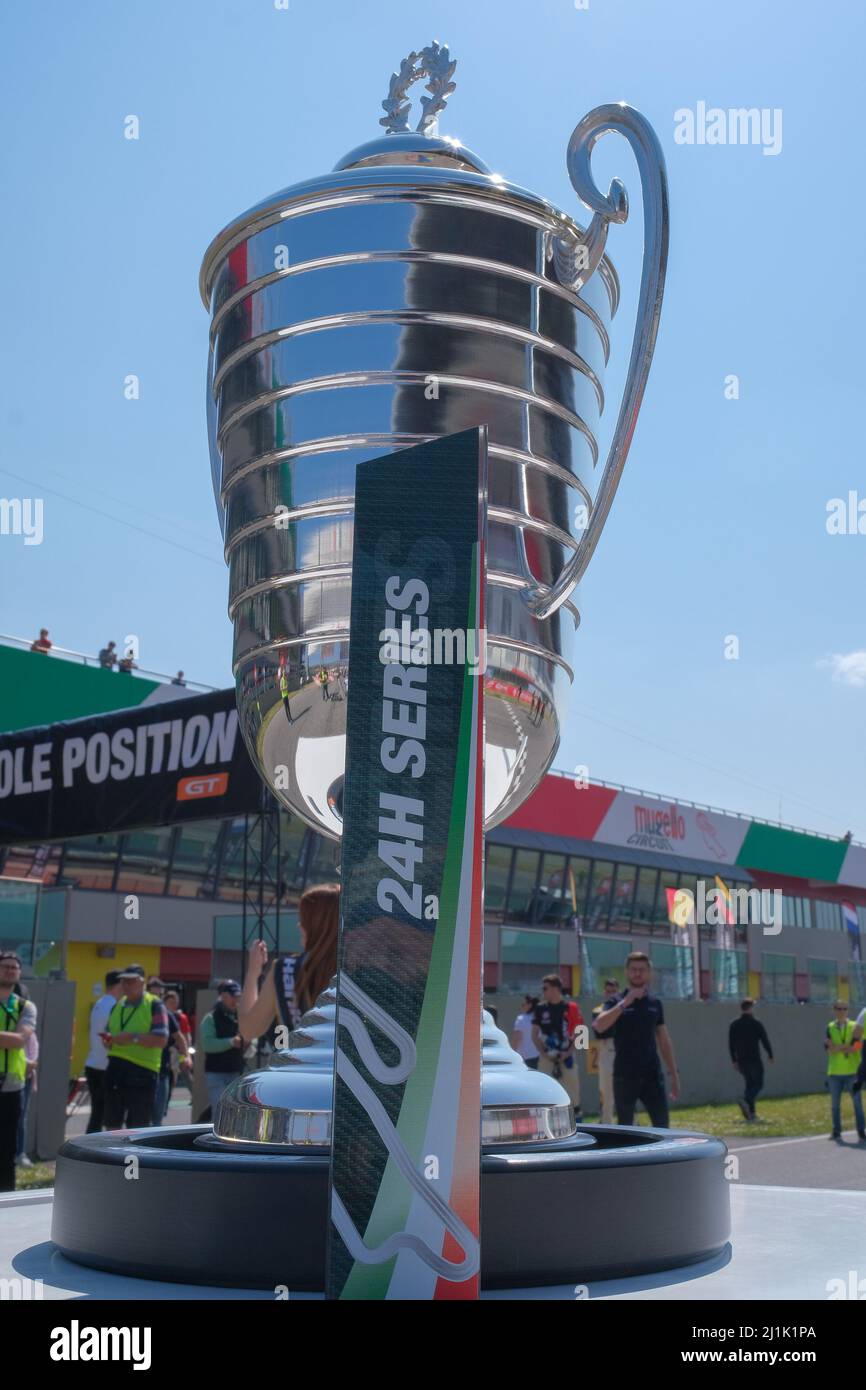 Scarperia, Italien. 26. März 2022. 24h Series Trophy during Hankook 12h of Mugello 2022, Endurance in Scarperia, Italy, March 26 2022 Credit: Independent Photo Agency/Alamy Live News Stockfoto