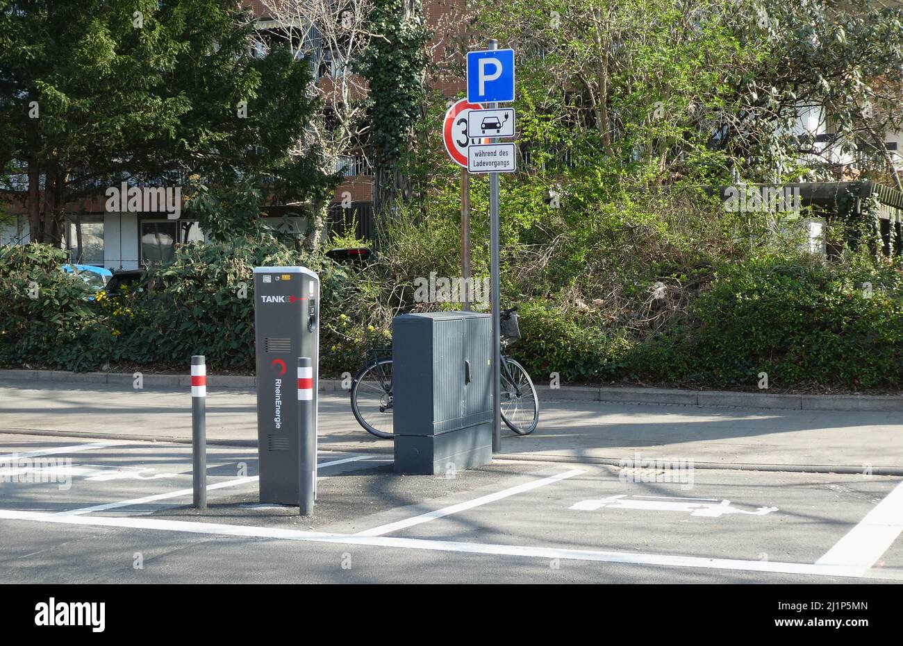 Was Kostet Parken Auf Einem Elektro Parkplatz www.alamy.de