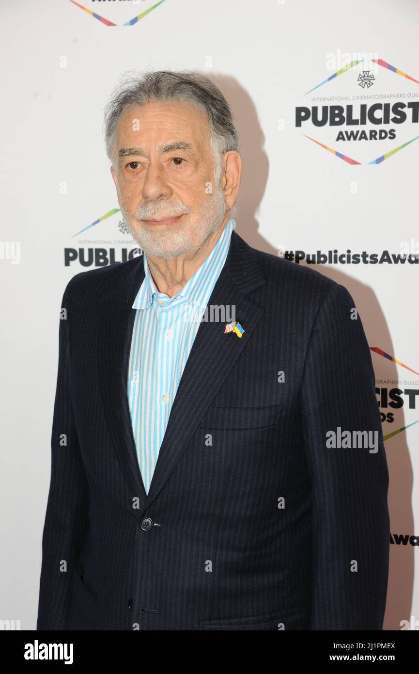 Francis Ford Coppola trägt einen Ukraine Pin an die Gilde der internationalen Kinematographen-Publizistin in Los Angeles 3.25.2022, Fotos von Nadja Sayej Stockfoto
