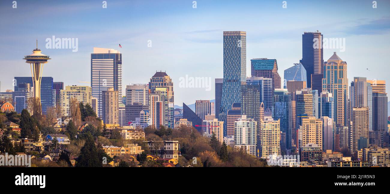 Seattle ist ein wichtiger Küstenhafen und der Sitz von King County im US-Bundesstaat Washington Stockfoto