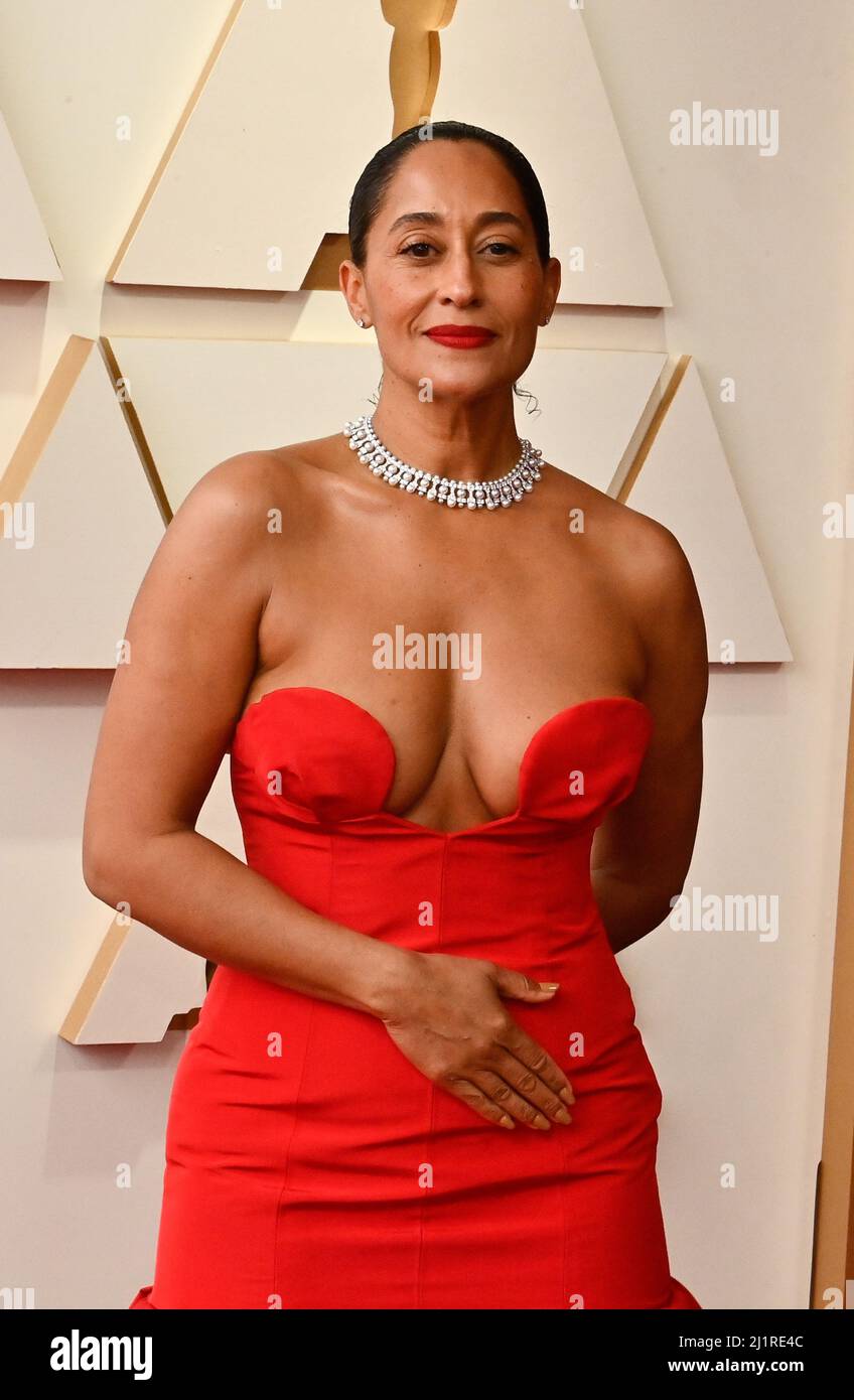 Los Angeles, Usa. 27. März 2022. Tracee Ellis Ross kommt am Sonntag, den 27. März 2022, zu den jährlichen Academy Awards 94. im Dolby Theater in der Hollywood-Sektion von Los Angeles an. Foto von Jim Ruymen/UPI Credit: UPI/Alamy Live News Stockfoto