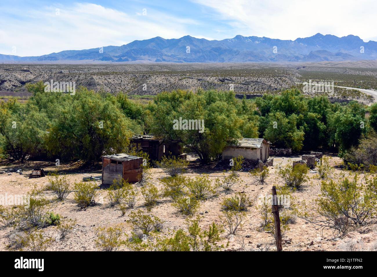 Ein altes Bergbaucamp im Back Country Nevada Stockfoto