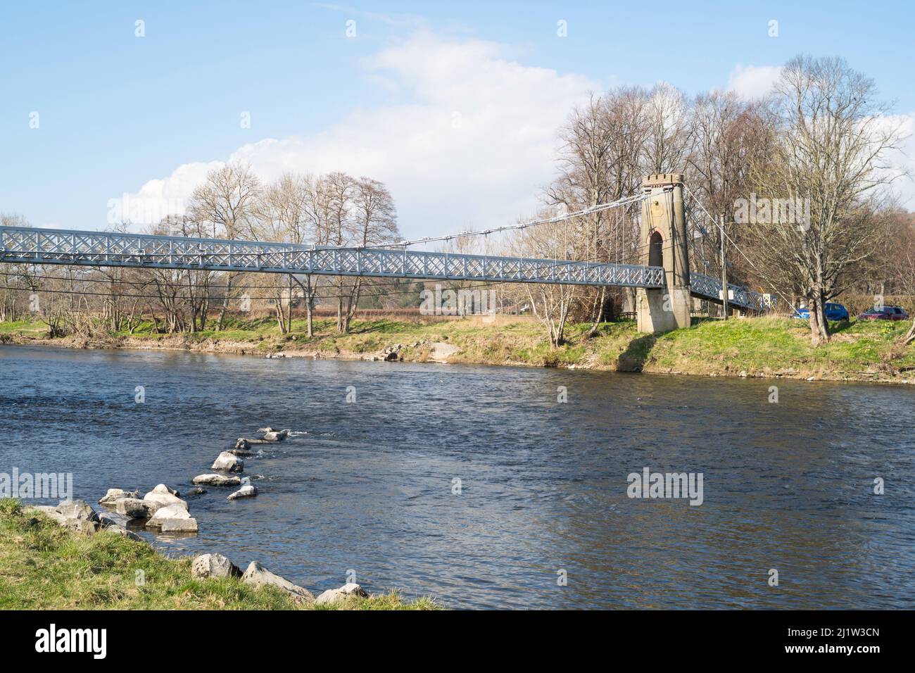 Die Melrose Chain Bridge über den Fluss Tweed, Scottish Borders, Schottland, Großbritannien Stockfoto