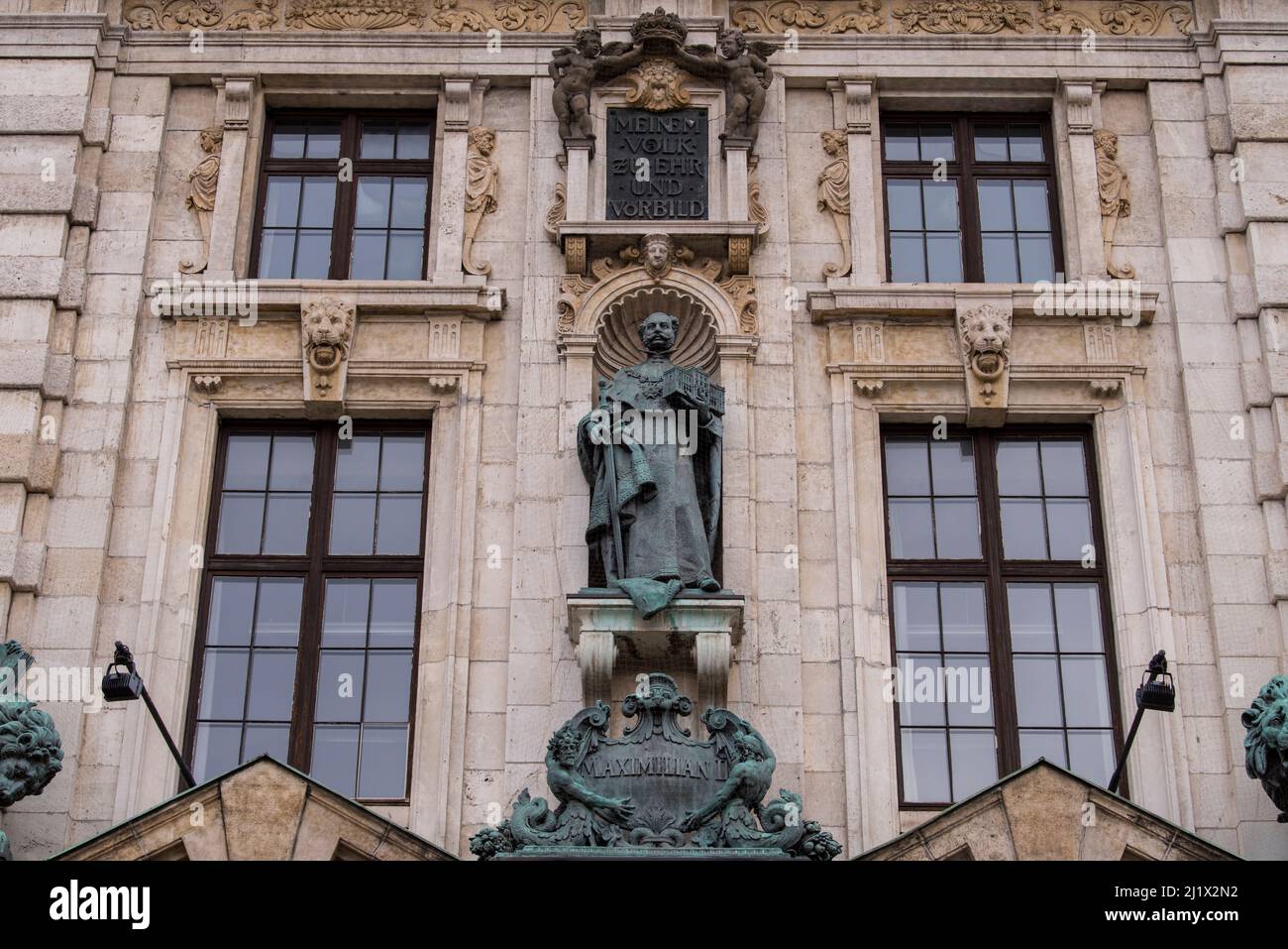 München, Deutschland - Dezember 20,2021 : berühmtes Bayerisches Nationalmuseum in München. Stockfoto