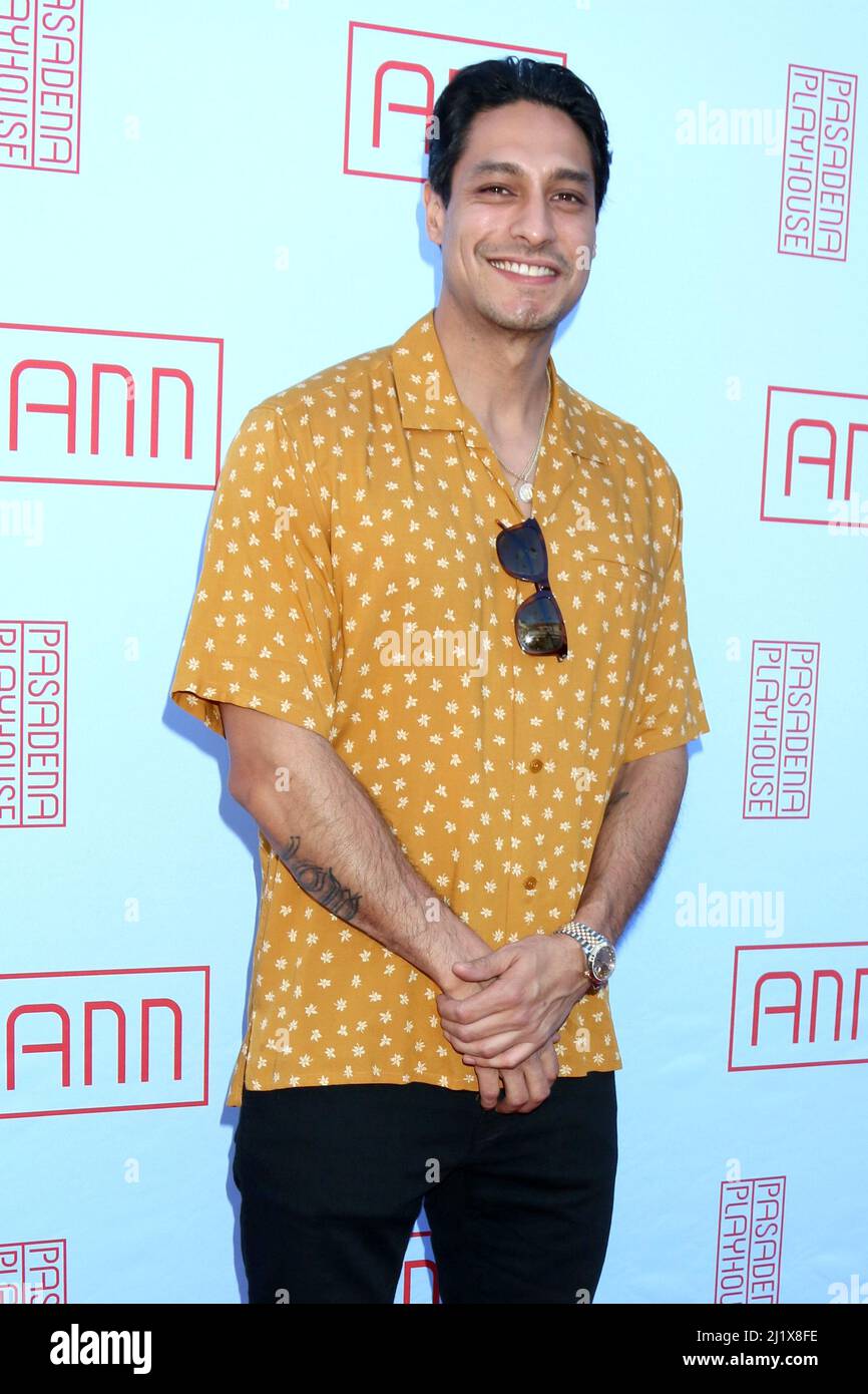 Pasadena, USA. 26. März 2022. Carlos Miranda bei der Eröffnungsveranstaltung von „ANN“ im Pasadena Playhouse am 26. März 2022 in Pasadena, CA (Foto von Katrina Jordan/Sipa USA) Quelle: SIPA USA/Alamy Live News Stockfoto